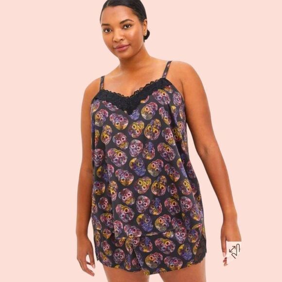 NWOT TORRID Plus Size Dream Satan Lace Trim Multi Color Skulls Cami. - Picture 6 of 13